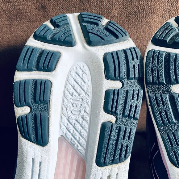 Mint Condition ASICS Gel Kayano 28 Womens 9.5 US medium Navy Pink White 41.5 EUR - Picture 8 of 12